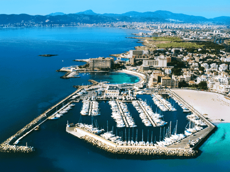 Club Maritimo San Antonio de la Playa Marina berths sales